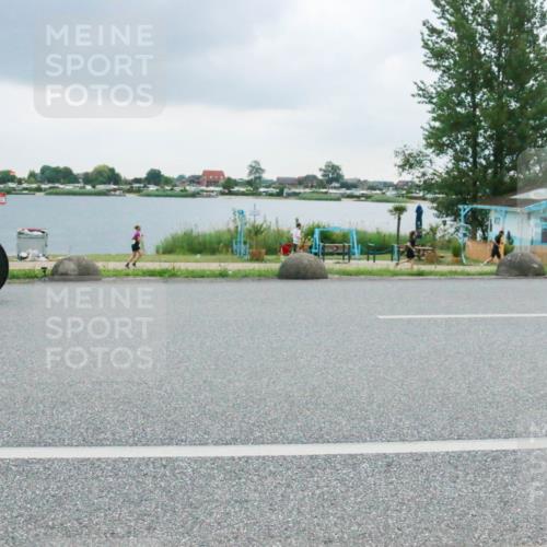 21.06.2025 - 27. Vierlanden-Triathlon H.Heesch http://msf.ph/oto/8007408 15.06.2025 13:24:11 Radfahren 1124, 1153, 1268, 1311, 1312 meine-sportfotos.de