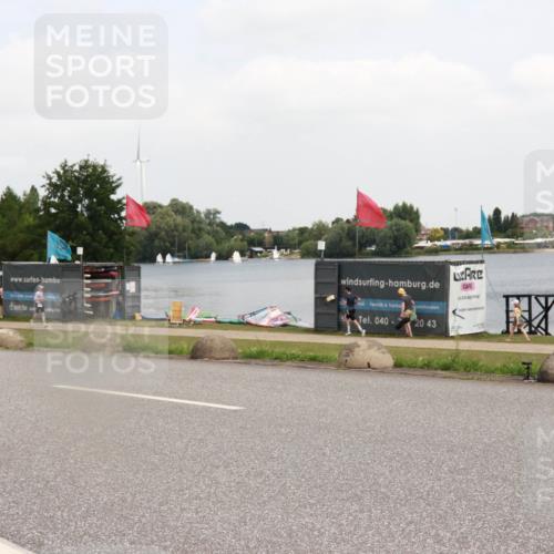 21.06.2025 - 27. Vierlanden-Triathlon H.Heesch http://msf.ph/oto/8007431 15.06.2025 12:08:43 Radfahren 677, 774, 878, 979, 994, 995, 996, 997, 998 meine-sportfotos.de