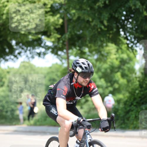 15.06.2025 - 7 Türme Triathlon Yannick Fuchs http://msf.ph/oto/8007442 15.06.2025 12:40:42 Radfahren 337, 514, 535 meine-sportfotos.de