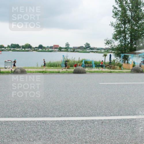 21.06.2025 - 27. Vierlanden-Triathlon H.Heesch http://msf.ph/oto/8007491 15.06.2025 13:24:37 Radfahren 1158, 1254, 1293 meine-sportfotos.de