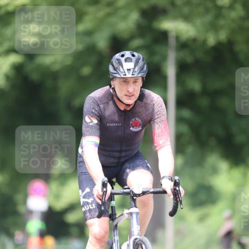 15.06.2025 - 7 Türme Triathlon Yannick Fuchs http://msf.ph/oto/8007535 15.06.2025 13:21:26 Radfahren 369, 484, 671 meine-sportfotos.de