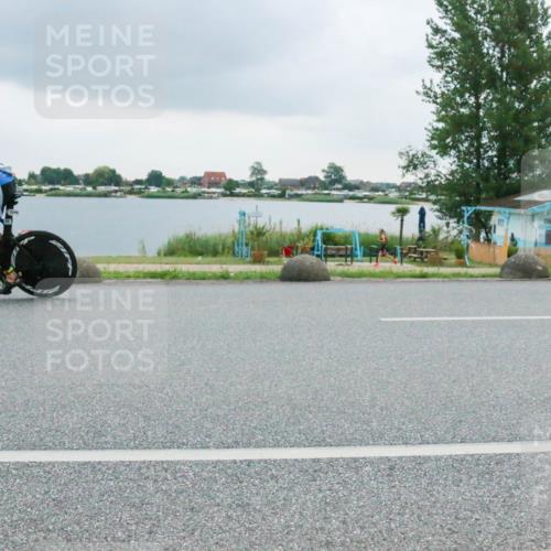 21.06.2025 - 27. Vierlanden-Triathlon H.Heesch http://msf.ph/oto/8007580 15.06.2025 13:25:15 Radfahren 1138, 1249 meine-sportfotos.de