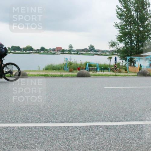 21.06.2025 - 27. Vierlanden-Triathlon H.Heesch http://msf.ph/oto/8007608 15.06.2025 13:25:31 Radfahren 1253 meine-sportfotos.de
