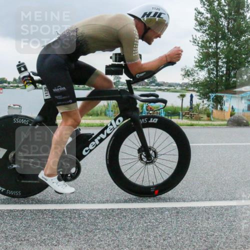 21.06.2025 - 27. Vierlanden-Triathlon H.Heesch http://msf.ph/oto/8007690 15.06.2025 13:25:51 Radfahren 1120, 1238, 1277 meine-sportfotos.de