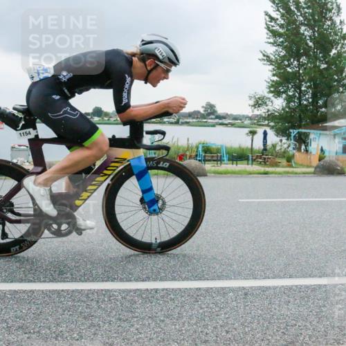21.06.2025 - 27. Vierlanden-Triathlon H.Heesch http://msf.ph/oto/8007731 15.06.2025 13:25:58 Radfahren 1154, 1266, 1277, 1285 meine-sportfotos.de