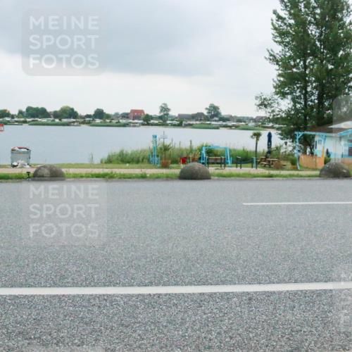 21.06.2025 - 27. Vierlanden-Triathlon H.Heesch http://msf.ph/oto/8007746 15.06.2025 13:26:03 Radfahren 1101, 1266, 1272 meine-sportfotos.de