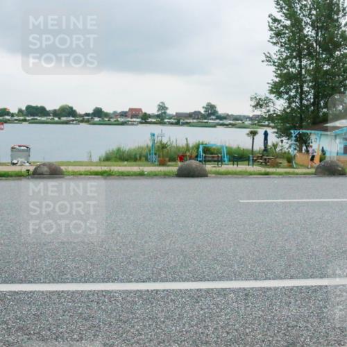21.06.2025 - 27. Vierlanden-Triathlon H.Heesch http://msf.ph/oto/8007752 15.06.2025 13:26:06 Radfahren 1101, 1117, 1272 meine-sportfotos.de