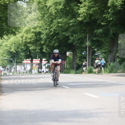 15.06.2025 - 7 Türme Triathlon Yannick Fuchs http://msf.ph/oto/8007815 15.06.2025 13:21:45 Radfahren 405, 629, 714 meine-sportfotos.de