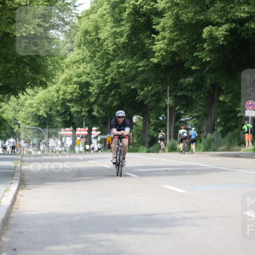 15.06.2025 - 7 Türme Triathlon Yannick Fuchs http://msf.ph/oto/8007829 15.06.2025 13:21:45 Radfahren 405, 629, 714 meine-sportfotos.de