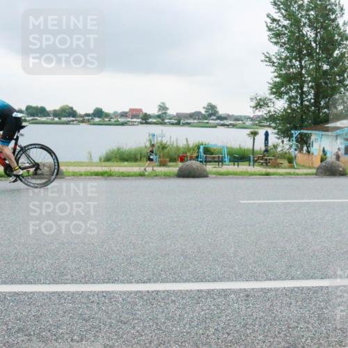 21.06.2025 - 27. Vierlanden-Triathlon H.Heesch http://msf.ph/oto/8007851 15.06.2025 13:26:19 Radfahren 1149, 1265, 1303 meine-sportfotos.de