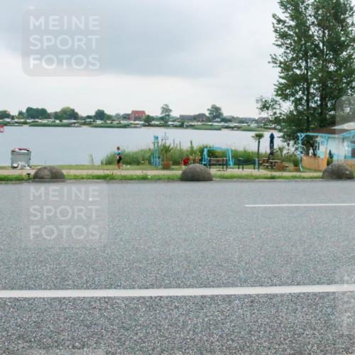 21.06.2025 - 27. Vierlanden-Triathlon H.Heesch http://msf.ph/oto/8007908 15.06.2025 13:26:28 Radfahren 1113, 1128, 1157, 1281 meine-sportfotos.de
