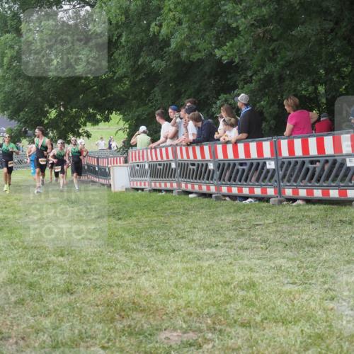 21.06.2025 - 27. Vierlanden-Triathlon KatJ http://msf.ph/oto/8007939 15.06.2025 13:02:12 Ziel 727, 755, 1009, 1039, 1041, 1042, 1043 meine-sportfotos.de
