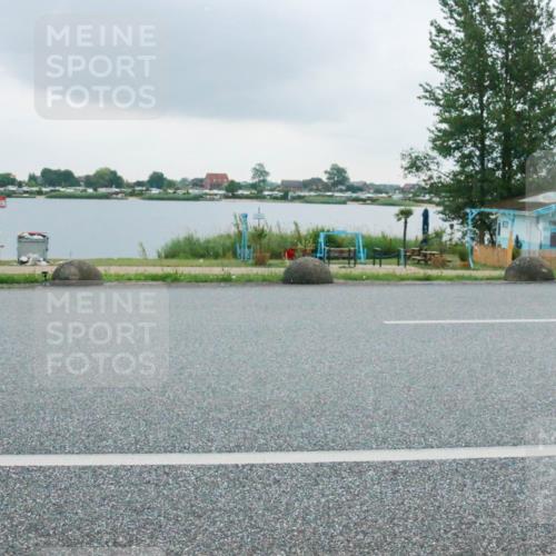 21.06.2025 - 27. Vierlanden-Triathlon H.Heesch http://msf.ph/oto/8007958 15.06.2025 13:26:33 Radfahren 1108, 1112, 1123, 1128, 1143, 1281, 1300 meine-sportfotos.de