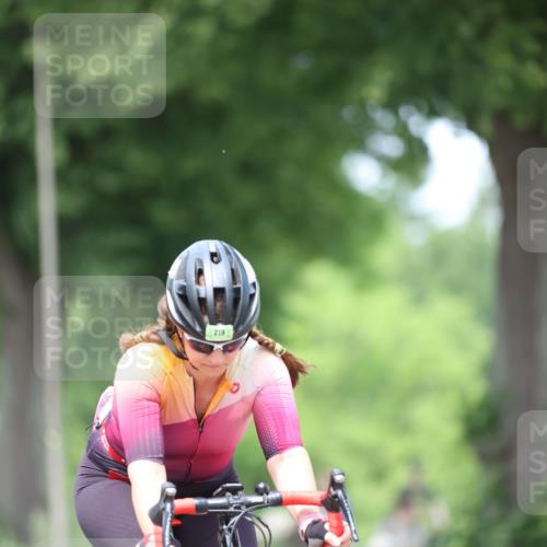 15.06.2025 - 7 Türme Triathlon Yannick Fuchs http://msf.ph/oto/8007961 15.06.2025 13:22:06 Radfahren 219, 588, 678, 937, 1133 meine-sportfotos.de