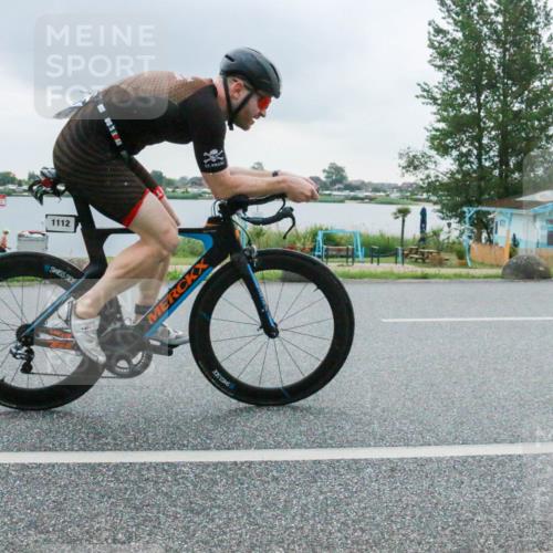 21.06.2025 - 27. Vierlanden-Triathlon H.Heesch http://msf.ph/oto/8007970 15.06.2025 13:26:33 Radfahren 1108, 1112, 1123, 1128, 1143, 1281, 1300 meine-sportfotos.de