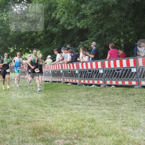 21.06.2025 - 27. Vierlanden-Triathlon KatJ http://msf.ph/oto/8008011 15.06.2025 13:02:13 Ziel 73, 727, 755, 1009, 1039, 1041, 1042, 1043 meine-sportfotos.de
