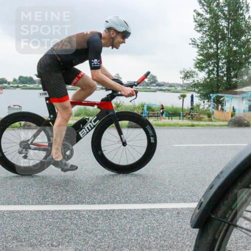 21.06.2025 - 27. Vierlanden-Triathlon H.Heesch http://msf.ph/oto/8008018 15.06.2025 13:26:37 Radfahren 1108, 1112, 1123, 1132, 1143, 1160, 1300 meine-sportfotos.de