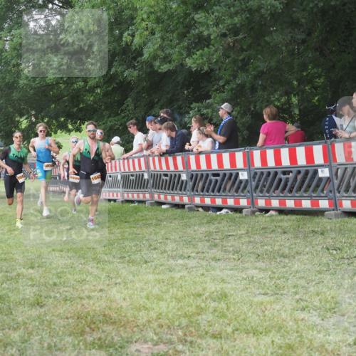 21.06.2025 - 27. Vierlanden-Triathlon KatJ http://msf.ph/oto/8008022 15.06.2025 13:02:13 Ziel 73, 727, 755, 1009, 1039, 1041, 1042, 1043 meine-sportfotos.de