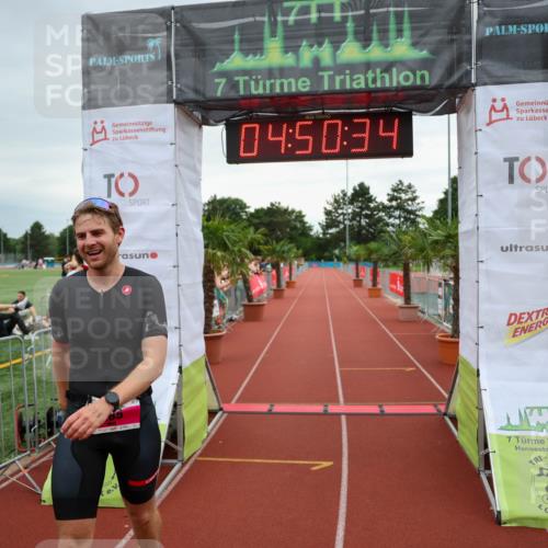 15.06.2025 - 7 Türme Triathlon Michael Strokosch http://msf.ph/oto/8008035 15.06.2025 14:50:34 Ziel 285 meine-sportfotos.de