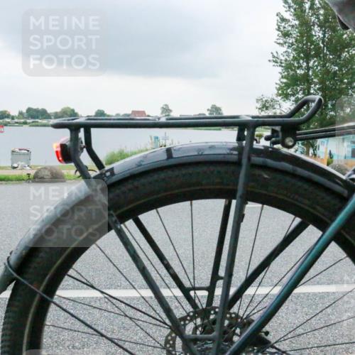 21.06.2025 - 27. Vierlanden-Triathlon H.Heesch http://msf.ph/oto/8008058 15.06.2025 13:26:38 Radfahren 1108, 1132, 1143, 1160 meine-sportfotos.de