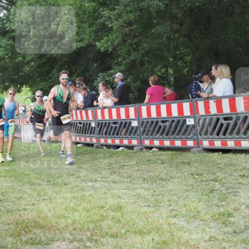 21.06.2025 - 27. Vierlanden-Triathlon KatJ http://msf.ph/oto/8008073 15.06.2025 13:02:14 Ziel 73, 727, 755, 1009, 1039, 1041, 1042, 1043 meine-sportfotos.de