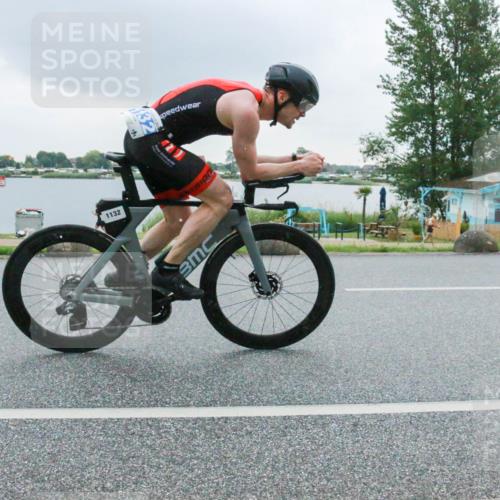 21.06.2025 - 27. Vierlanden-Triathlon H.Heesch http://msf.ph/oto/8008097 15.06.2025 13:26:40 Radfahren 1103, 1108, 1132, 1143, 1160 meine-sportfotos.de