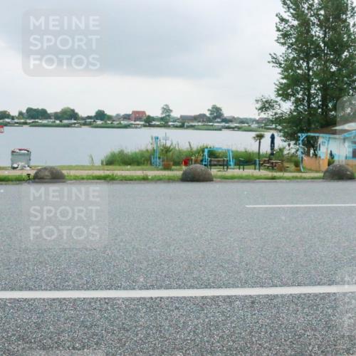 21.06.2025 - 27. Vierlanden-Triathlon H.Heesch http://msf.ph/oto/8008124 15.06.2025 13:26:42 Radfahren 1103, 1132, 1160, 1247, 1308 meine-sportfotos.de