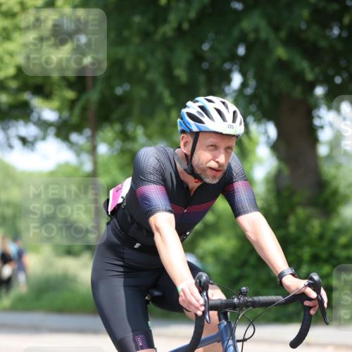 15.06.2025 - 7 Türme Triathlon Yannick Fuchs http://msf.ph/oto/8008288 15.06.2025 12:41:46 Radfahren 223, 455, 475 meine-sportfotos.de