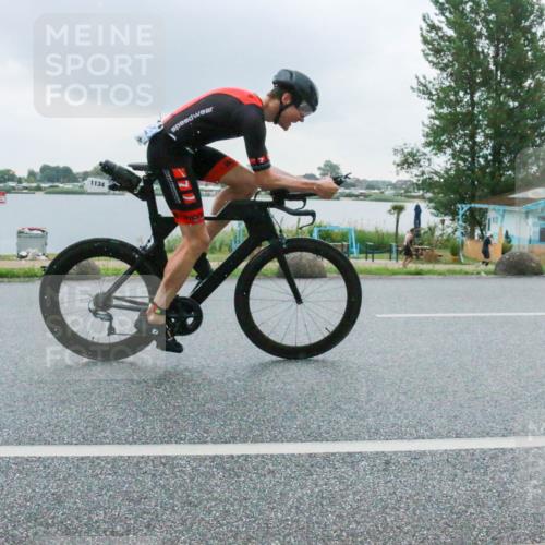 21.06.2025 - 27. Vierlanden-Triathlon H.Heesch http://msf.ph/oto/8008293 15.06.2025 13:27:06 Radfahren 1098, 1134, 1140, 1273 meine-sportfotos.de
