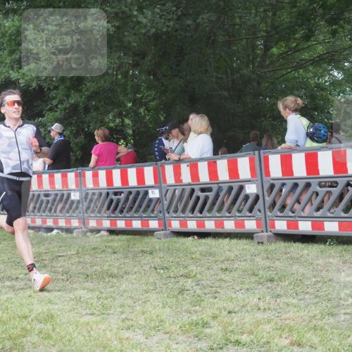 21.06.2025 - 27. Vierlanden-Triathlon KatJ http://msf.ph/oto/8008295 15.06.2025 13:02:18 Ziel 73, 727, 755, 1029, 1030, 1031, 1033 meine-sportfotos.de