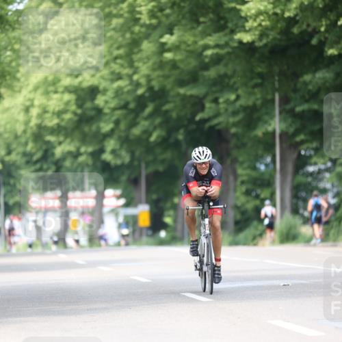 15.06.2025 - 7 Türme Triathlon Yannick Fuchs http://msf.ph/oto/8008307 15.06.2025 13:22:33 Radfahren 301, 356, 491 meine-sportfotos.de