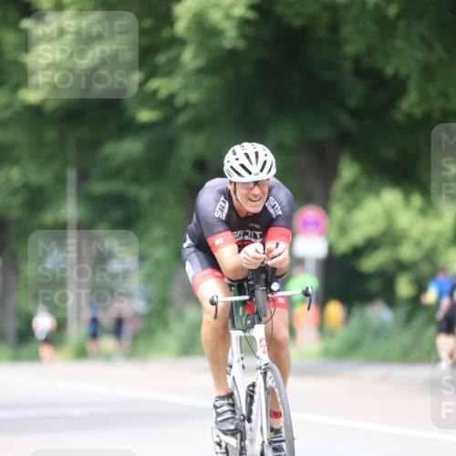 15.06.2025 - 7 Türme Triathlon Yannick Fuchs http://msf.ph/oto/8008340 15.06.2025 13:22:35 Radfahren 301, 356, 491 meine-sportfotos.de