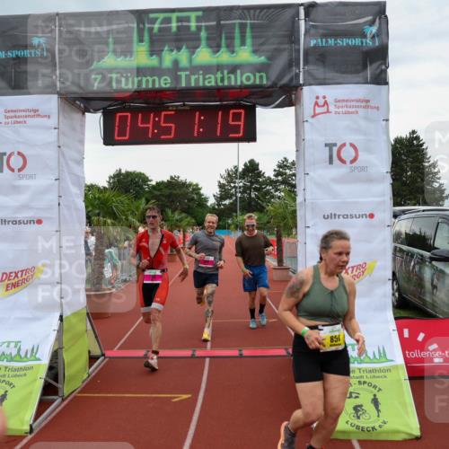 15.06.2025 - 7 Türme Triathlon Michael Strokosch http://msf.ph/oto/8008357 15.06.2025 14:51:19 Ziel 244, 254, 552, 856 meine-sportfotos.de