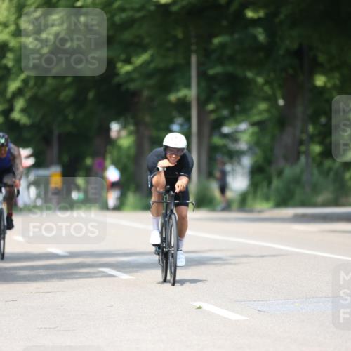 15.06.2025 - 7 Türme Triathlon Yannick Fuchs http://msf.ph/oto/8008373 15.06.2025 12:42:15 Radfahren 556, 571, 611, 645 meine-sportfotos.de