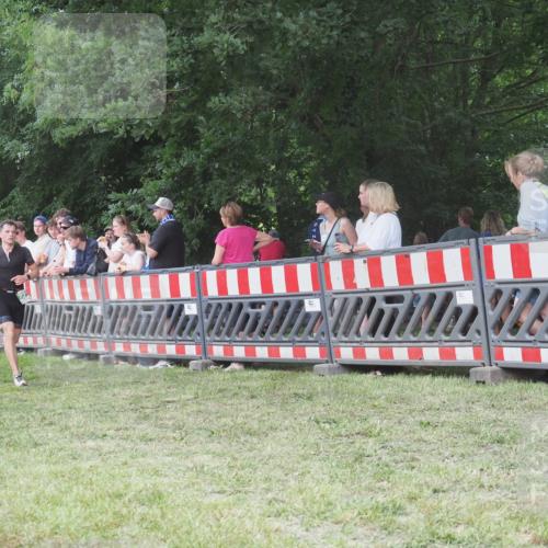 21.06.2025 - 27. Vierlanden-Triathlon KatJ http://msf.ph/oto/8008385 15.06.2025 13:02:20 Ziel 73, 727, 1029, 1030, 1031, 1033 meine-sportfotos.de