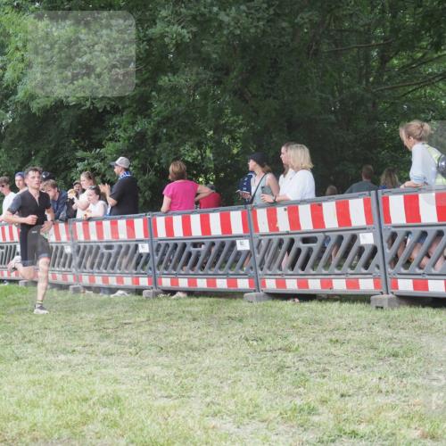 21.06.2025 - 27. Vierlanden-Triathlon KatJ http://msf.ph/oto/8008398 15.06.2025 13:02:20 Ziel 73, 727, 1029, 1030, 1031, 1033 meine-sportfotos.de