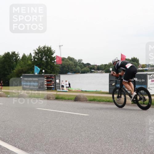 15.06.2025 - 27. Vierlanden-Triathlon H.Heesch http://msf.ph/oto/8008431 15.06.2025 10:47:52 Radfahren 168, 396, 402, 1397 meine-sportfotos.de