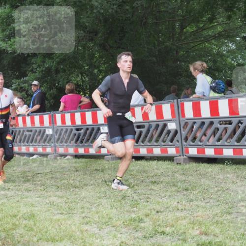 21.06.2025 - 27. Vierlanden-Triathlon KatJ http://msf.ph/oto/8008486 15.06.2025 13:02:22 Ziel 73, 137, 727, 1029, 1030, 1031, 1033 meine-sportfotos.de