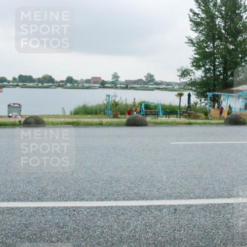 21.06.2025 - 27. Vierlanden-Triathlon H.Heesch http://msf.ph/oto/8008495 15.06.2025 13:27:36 Radfahren 1291 meine-sportfotos.de