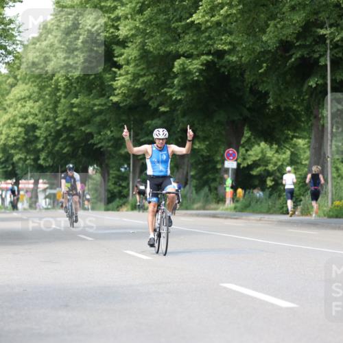 15.06.2025 - 7 Türme Triathlon Yannick Fuchs http://msf.ph/oto/8008499 15.06.2025 13:22:47 Radfahren 661, 766 meine-sportfotos.de