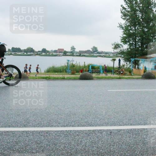 21.06.2025 - 27. Vierlanden-Triathlon H.Heesch http://msf.ph/oto/8008515 15.06.2025 13:27:38 Radfahren 1239, 1291 meine-sportfotos.de