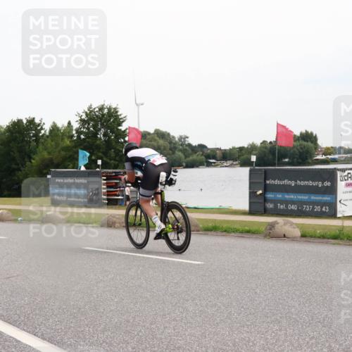 15.06.2025 - 27. Vierlanden-Triathlon H.Heesch http://msf.ph/oto/8008532 15.06.2025 10:48:18 Radfahren 72, 187 meine-sportfotos.de