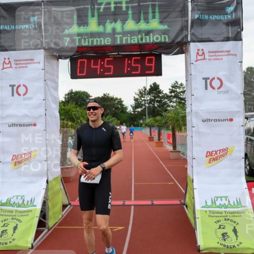 15.06.2025 - 7 Türme Triathlon Michael Strokosch http://msf.ph/oto/8008578 15.06.2025 14:51:59 Ziel 200 meine-sportfotos.de