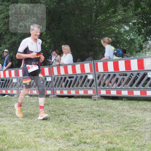 21.06.2025 - 27. Vierlanden-Triathlon KatJ http://msf.ph/oto/8008586 15.06.2025 13:02:22 Ziel 73, 137, 727, 1029, 1030, 1031, 1033 meine-sportfotos.de