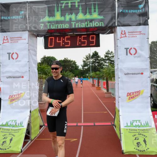 15.06.2025 - 7 Türme Triathlon Michael Strokosch http://msf.ph/oto/8008594 15.06.2025 14:51:59 Ziel 200 meine-sportfotos.de