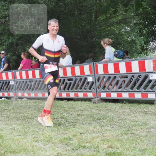 21.06.2025 - 27. Vierlanden-Triathlon KatJ http://msf.ph/oto/8008621 15.06.2025 13:02:23 Ziel 73, 137, 727, 1029, 1030, 1031, 1033 meine-sportfotos.de