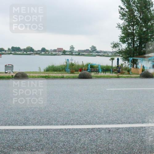 21.06.2025 - 27. Vierlanden-Triathlon H.Heesch http://msf.ph/oto/8008641 15.06.2025 13:27:48 Radfahren 1252, 1298 meine-sportfotos.de