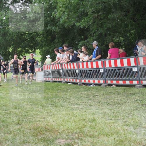 21.06.2025 - 27. Vierlanden-Triathlon KatJ http://msf.ph/oto/8008680 15.06.2025 13:02:26 Ziel 137, 1029, 1030, 1031, 1033 meine-sportfotos.de