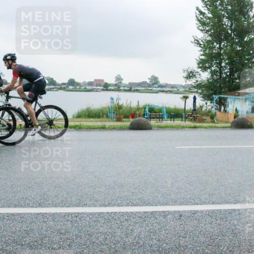21.06.2025 - 27. Vierlanden-Triathlon H.Heesch http://msf.ph/oto/8008684 15.06.2025 13:27:55 Radfahren 1232, 1244, 1246, 1255 meine-sportfotos.de