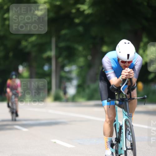 15.06.2025 - 7 Türme Triathlon Yannick Fuchs http://msf.ph/oto/8008715 15.06.2025 12:42:23 Radfahren 254, 263, 297, 337, 556, 571, 645 meine-sportfotos.de